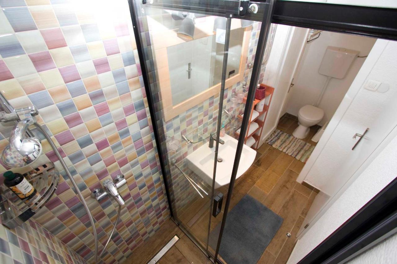 Stonehouse Katarina Holiday home *